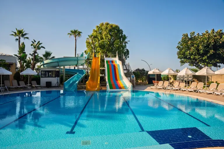 Havuz &amp; Plaj / Grand Kaptan Otel