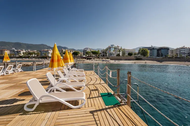 Havuz &amp; Plaj / Grand Kaptan Otel