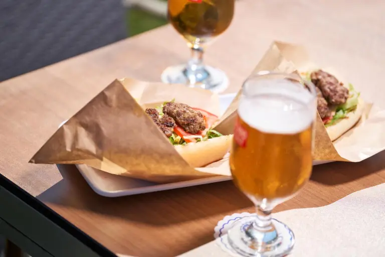 Restoran &amp; Bar / Grand Kaptan Otel